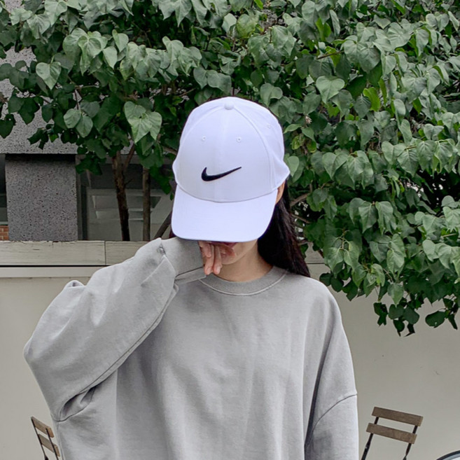 나이키 드라이핏 볼캡 남녀공용 클럽 스트럭처 스우시 캡 모자 (FB5625-010)