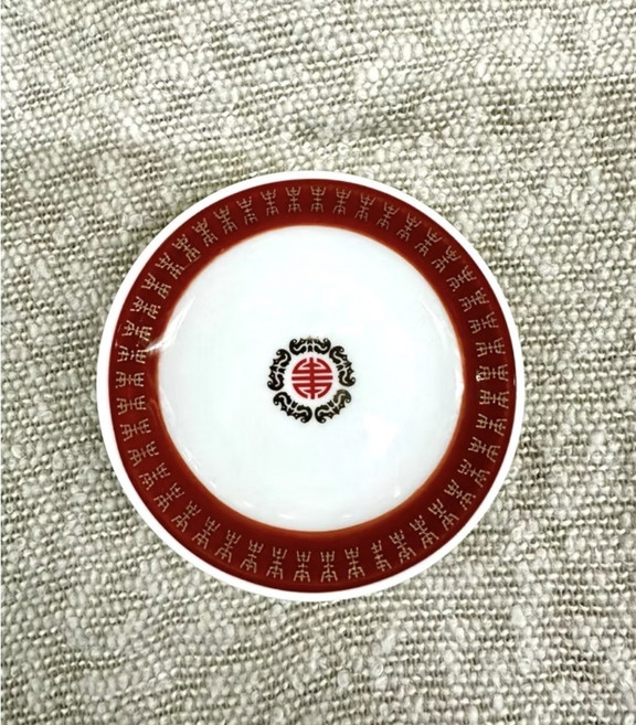 大祥德號 盤子, 1個, 紅色 大同窯描金壽字3.5吋醬油碟