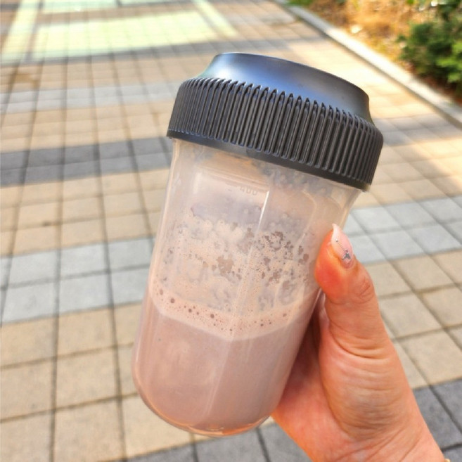 쉐이커 텀블러 단단한뚜껑 보관물병