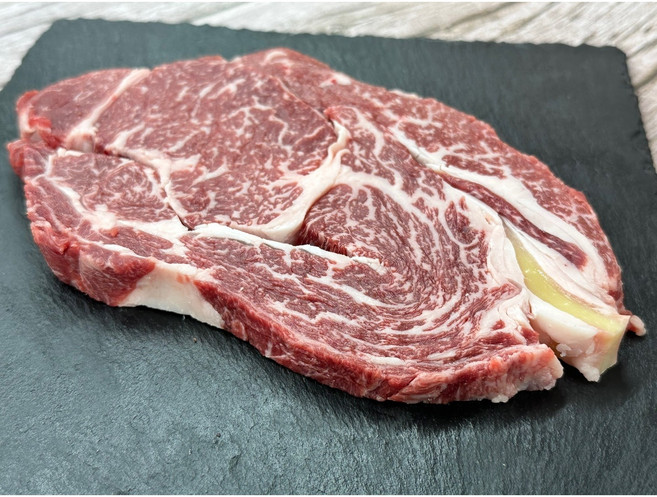 국내산 의성마늘소 한우 1+ 등심, 1개