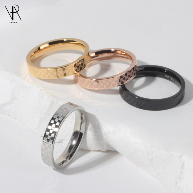 VARAM 써지컬316L스틸 4mm 체크 패턴 반지