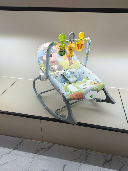 DIU 嬰兒電動搖搖椅新生兒安撫躺椅0-1寶寶哄睡搖籃音樂躺椅熱銷, 1件, 淺綠色+音樂+震動:如圖