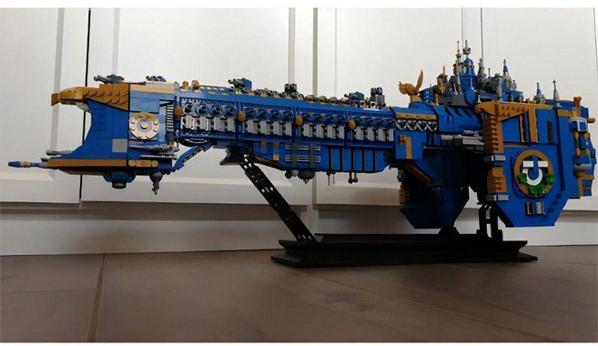 워해머 40000 블록 울트라마린 마크라그의 영예 기함 로부테 길리먼 함선