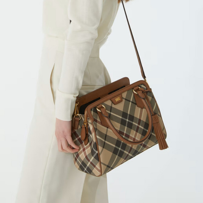 [닥스][선물포장][아울렛세일] 브라운 체크 가죽 토트백 겸 크로스백