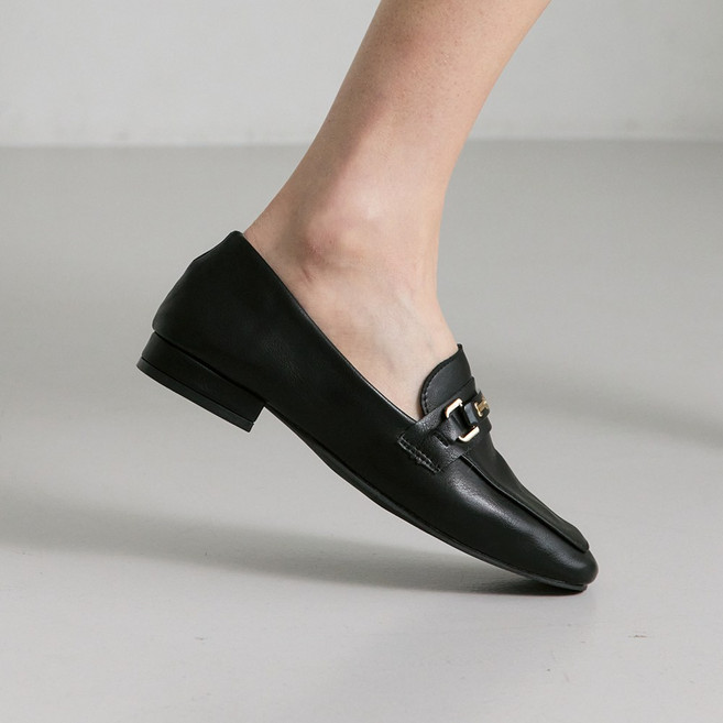 슈리오 여성 슬림핏 오피스 버클 로퍼 2cm