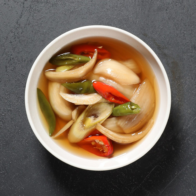 [반찬가게 찬장]신선한재료 당일제조 배송 가정식 집밥 반찬 양파장아찌, 250g, 1개