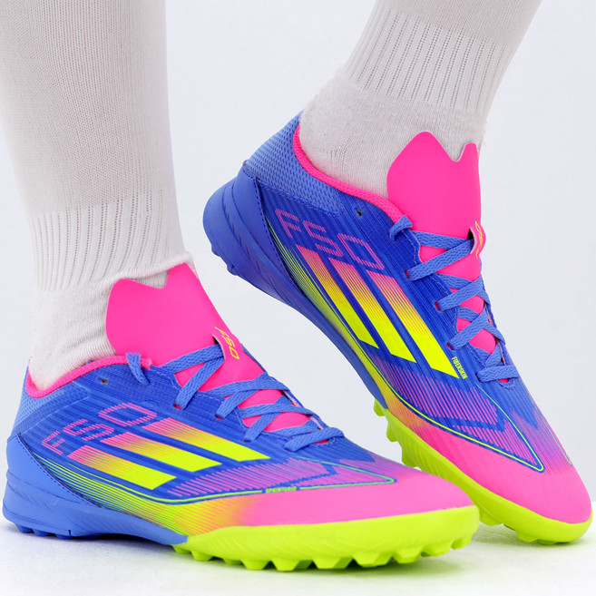 아디다스 주니어 풋살화 어린이 TF 터프화 키즈 축구화 풋볼 슈즈 인조잔디용 맨땅용 축구 슈즈