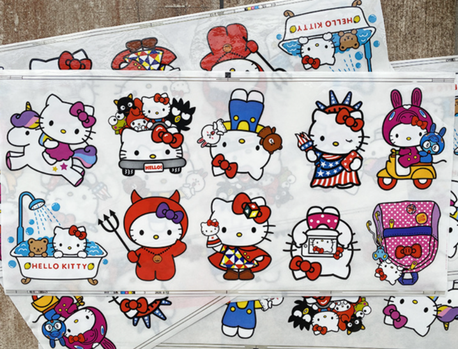 헬레나스토어 1+1 산리오 캐리어 노트북 방수 스티커, 1개, 헬로키티