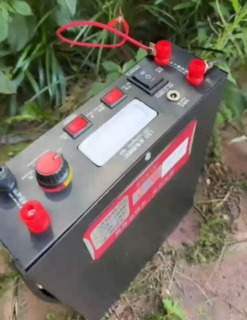 지렁이포획기 지렁이잡는기계 말지렁이 채집기 탐지기 포집기 장어낚시 저주파 인버터, 지렁이 포획기, 1개