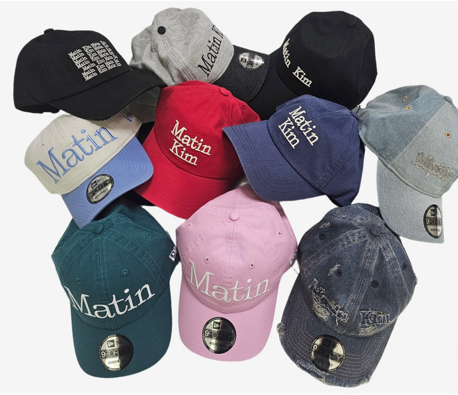 마뗑킴 [국내매장판] (한정 수량 세일!)마뗑킴 모자 클래식 베이직 볼륨 로고 레터링 워시드 뉴에라 940 언스트럭쳐 저지 데님 볼캡