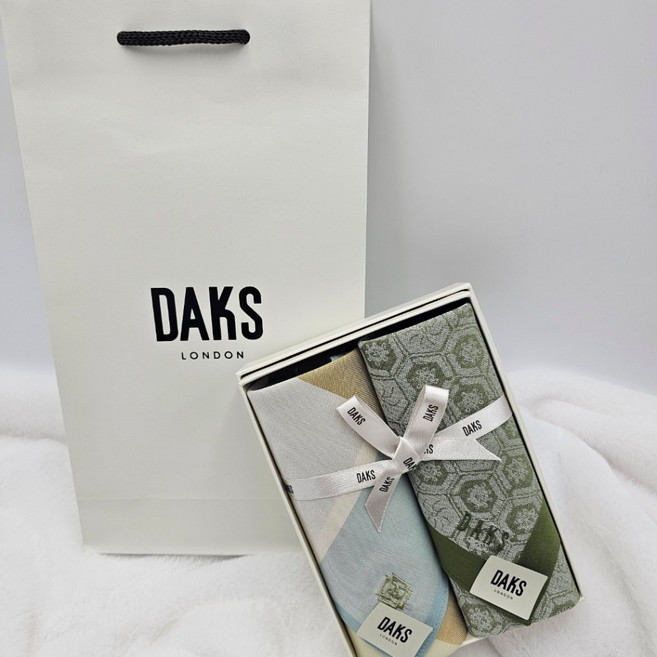 [닥스] 손수건 2종 세트 선물용 / 쇼핑백 동봉