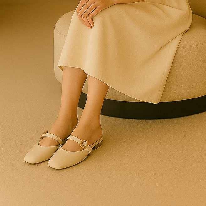 유스몰 플랫 스퀘어 슈즈