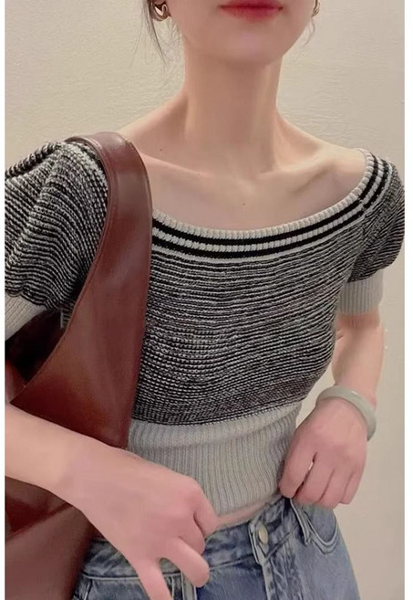 여성 여름 니트 반팔 티셔츠 슬림핏 스트라이프 오프숄더 니트 패션 여자 니트 반팔티 LT