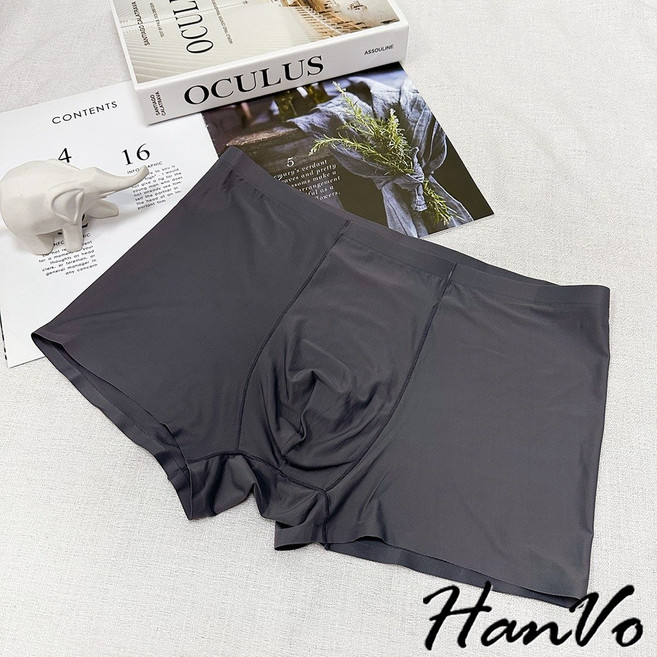HanVo 輕薄冰絲無痕內褲 男士涼感透氣 中腰四角褲 B05-5026