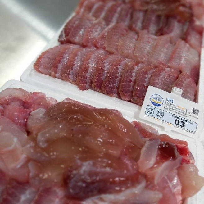 흑산도 목포 국내산 홍어 500g 1kg 1.5kg - 1kg 이상 주문시(홍어코+초장), 1개, 강숙성 흑산도홍어 500g