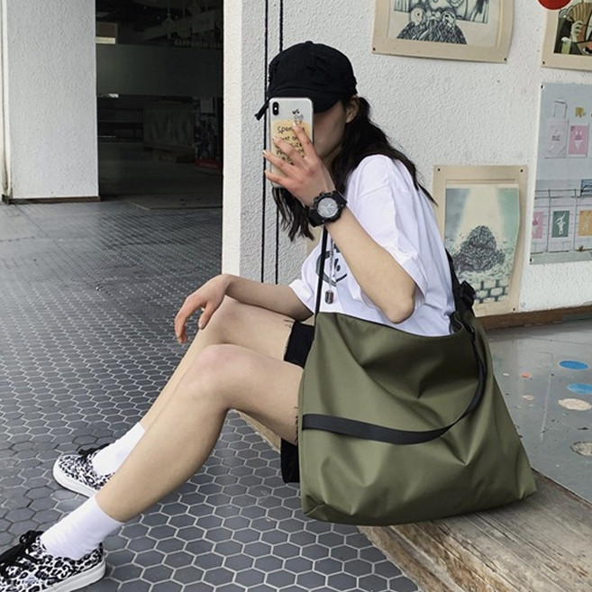 후암마켓 대용량 크로스 백 여행가방 수납가방 생활방수 가벼운 스트랩 나일론 여행 가방