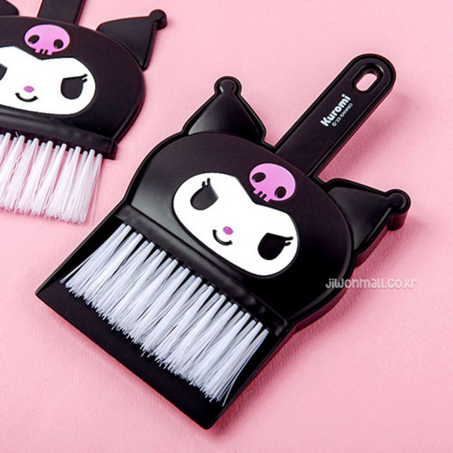 산리오 청소도구세트 쿠로미 (046681) 캐릭터 미니 빗자루 쓰레받기, 1세트