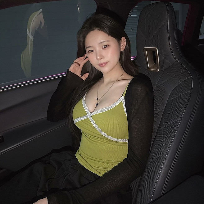 VANANA2 여성용 모달소재 글램룩 슬림한 슬리브리스 베이직 골지 크롭뷔스티에 레이스나시