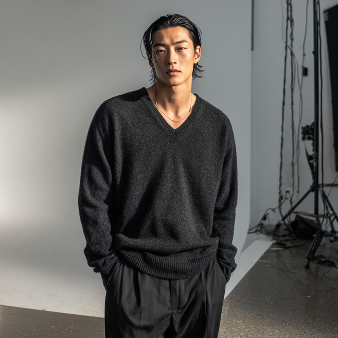 편옷사 남자 부드러운 캐시미어 브이넥 니트