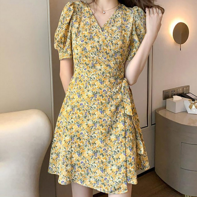 [TORCH] 여성 V넥 반팔 미니 랩원피스 퍼프 셔링 슬림핏 플라워 꽃무늬 행사 하객