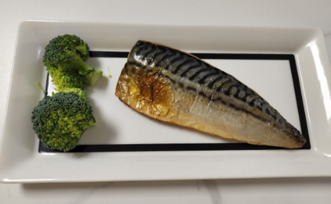 (알뜰팩 3+1) 화덕 순살 고등어구이 화덕 생선구이 노르웨이 가시없는고등어, 화덕순살고등어3+1(100g X 4팩)