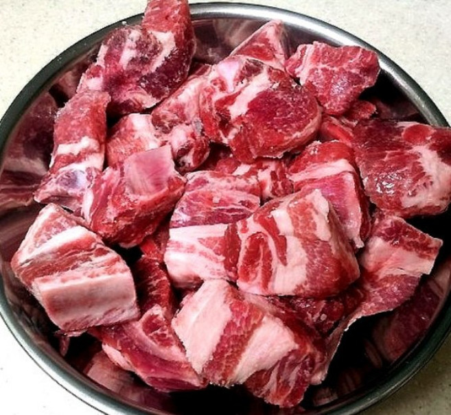 국내산 등갈비 쪽갈비 자투리 1kg 실속형 찌개용 볶음용, 국내산 등갈비 자투리(찌개용) 1kg