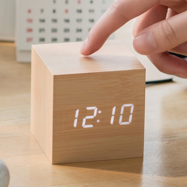 플라이토 시계 정사각 귀여운 네모 침실 테이블 우드 인테리어 미니 원목 LED 탁상시계, 우드 정사각 메이플