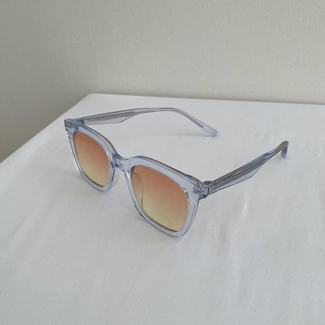 바나나2 여자남자 컬러풀 뿔테 틴트 선글라스 아이웨어