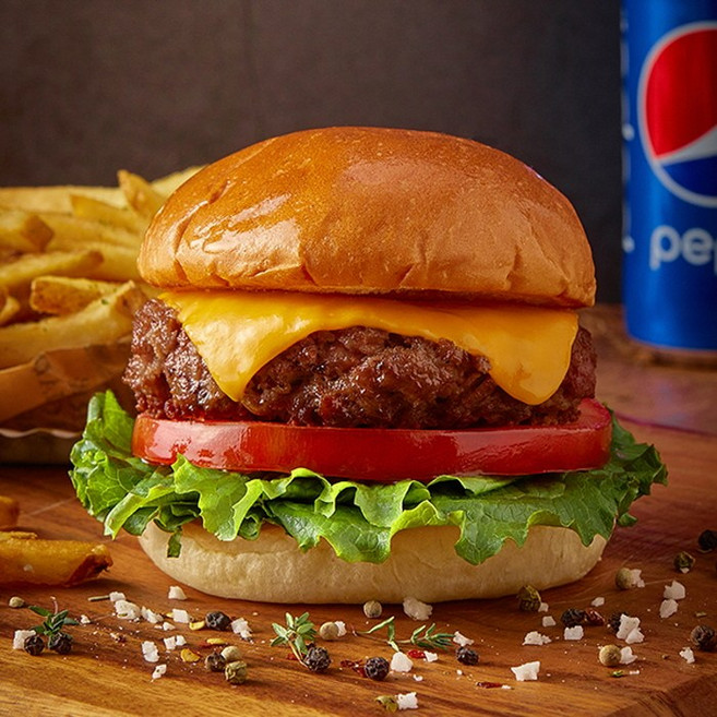 정통 미국식 수제 치즈 비프 햄버거 밀키트(3인분/740g), 1개, 740g