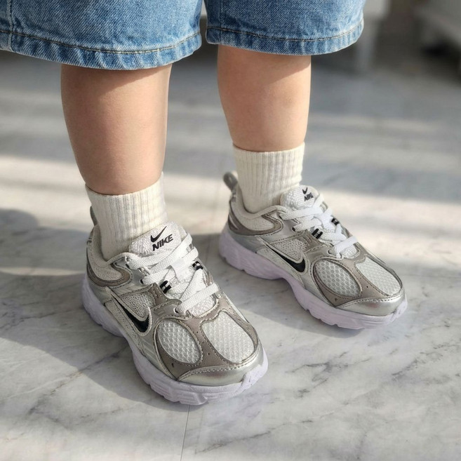 나이키 유아 V5 RNR 운동화 가벼운 편한 데일리 슈즈 신발주머니증정