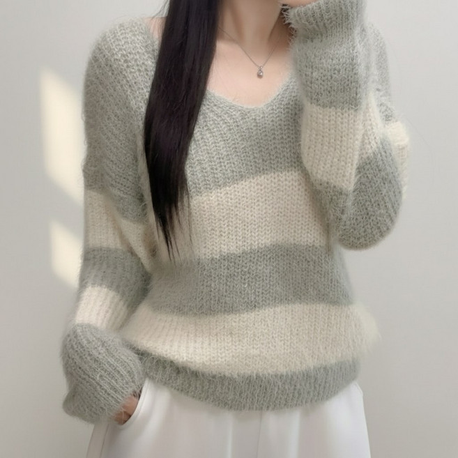 가영 여성 브이넥 스트라이프 니트 루즈핏 데일리 가벼운 니트