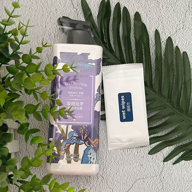 THE FACE SHOP 絲絨魅惑香水沐浴露, 1個, 愛麗絲夢香水+濕巾1包