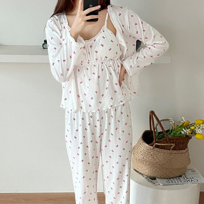 엘라운지 러블리 쓰리피스 파자마 상하세트