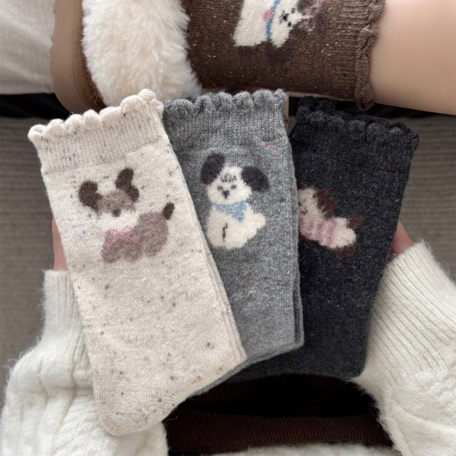 Banjiwu 여성 양말 귀여운 보송보송 겨울 양말 가후 보온 수면 양말 중목 양말 장목 양말 중목 양말 수면 무압박 양말 4족 세트