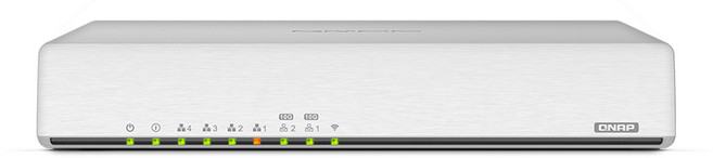 QNAP QHora-301W Wi-Fi 6 雙10GbE SD-WAN 路由器 具備8根隱藏式天線, 1個
