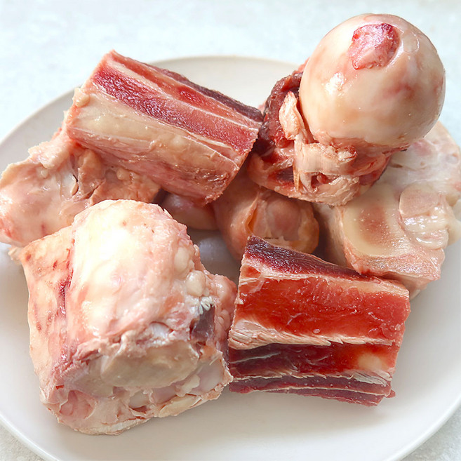 (배터짐) 영양만점 곡물 소사골 6kg곰탕 사골국 사골곰탕 갈비탕 내장탕 꼬리곰탕 해장국 (일요일&당일발송), 1개, 수입산 소왕사골6kg