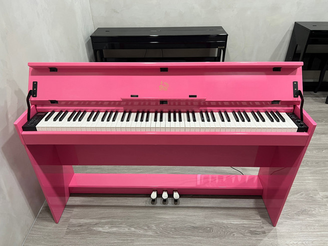 BAJA-288 重槌88鍵電鋼琴，粉色，藍芽智能教學，真實鋼琴觸感，適用音樂檢定與比賽, 展示-粉紅色烤漆電鋼琴,不需要加琴椅, 1個
