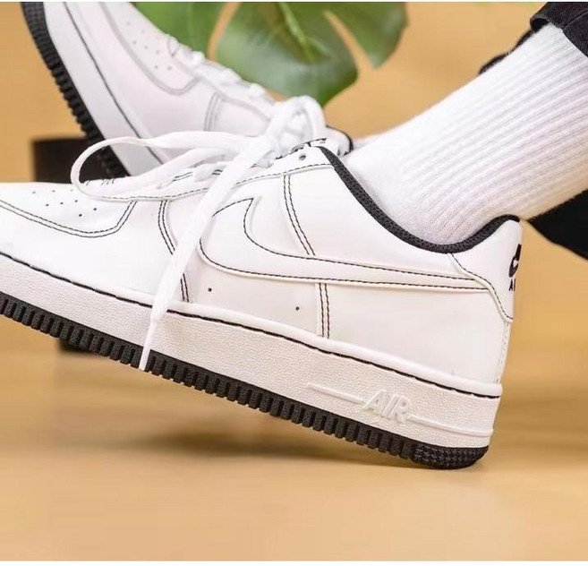 나이키 에어포스 1 07 스티치 블랙 영원스토리지