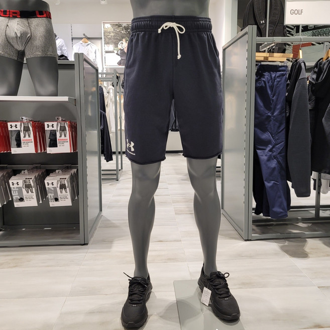 [언더아머] NC강남점 가볍고 편한 기본스타일 운동 반바지 남성 UA 라이벌 플리스 테리 쇼츠 블랙 1361631-001