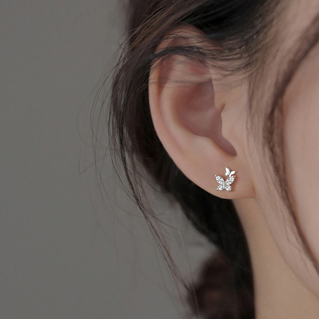 BROWMODA 여성 나비 이어링 큐빅 귀걸이