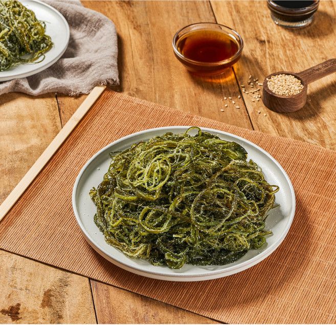 현월수산 전남 완도산 무공해 벌크 염장 미역줄기, 1박스, 1kg