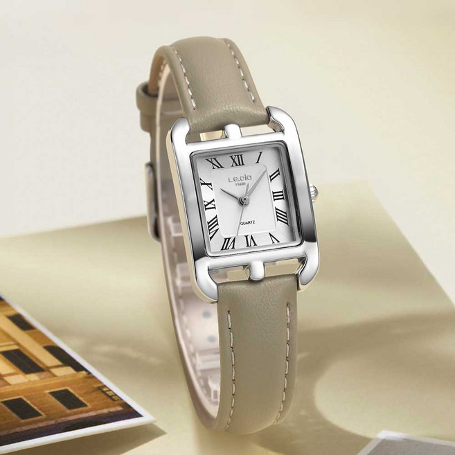 르끌라 세렌디아 여성 여자 가죽 손목 시계