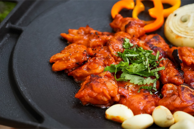 더맛담 수제 양념 닭다리살 춘천식 닭갈비, 2개, 500g