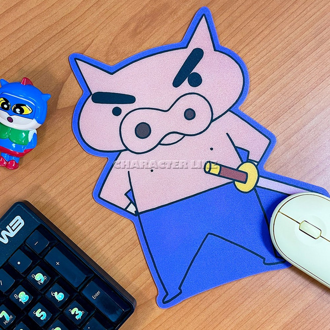 짱구는못말려 책상위에 귀요미 다이컷 마우스패드, 1개, 부리부리대마왕