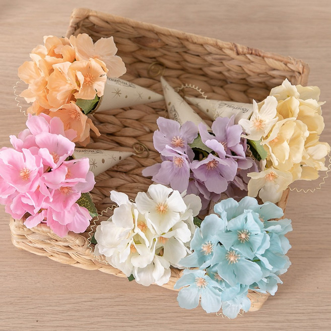 귀여운 학사모 LED 꽃다발 모음 조화 어린이집 유치원 졸업식 비누꽃 인형 입학 축하 생일, 01.큐티수국콘꽃다발 17cmP-블루