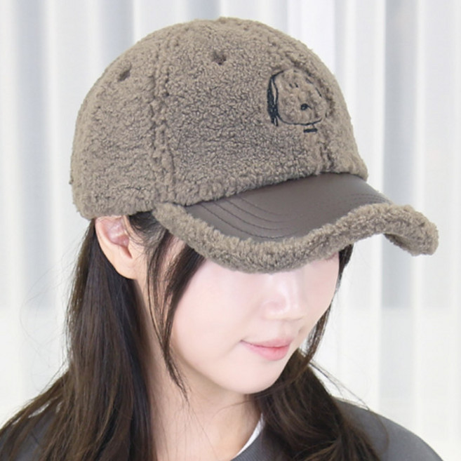 베이직엠 PEANUTS 정품 겨울 볼캡 뽀글이 스누피 자화상 (56~58cm)