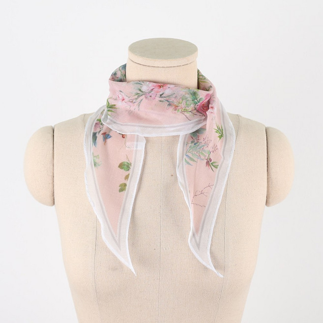 에스랑 아로미 얇은 여성 봄 가을 중년 마름모 스카프