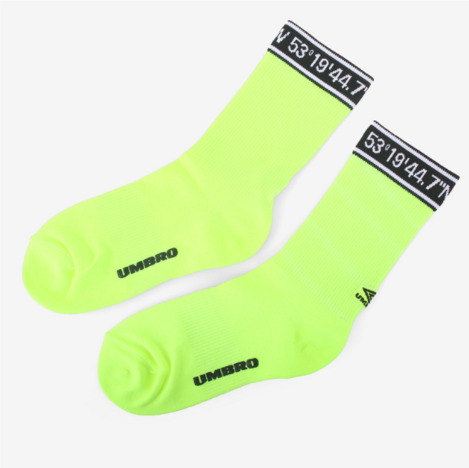 엄브로 양말 삭스 중목 패션 스포츠 러닝 운동 러닝 축구 캐주얼 남성 여성 매장판 헬스 U0223CSC55-FYL