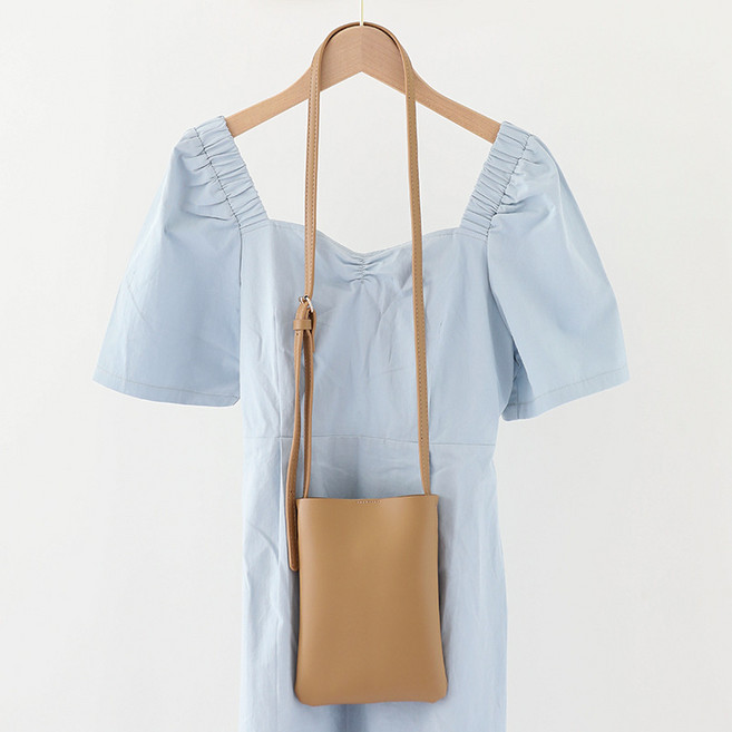 필수템만 쏙 슬림 미니 크로스백 여성 간편가방