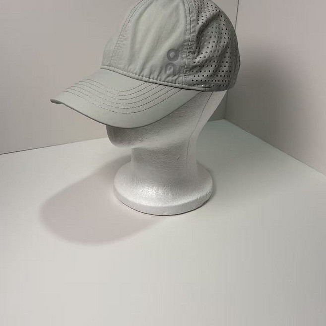 ON 男款 速乾網孔透氣棒球帽